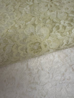 Blondu meturvøra hvítt/ráhvítt 120 kr mtr.