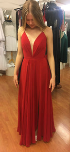 Ljósa rosa, myrkabláur og reyður veitslukjóli stødd S, M og L 2400 kr