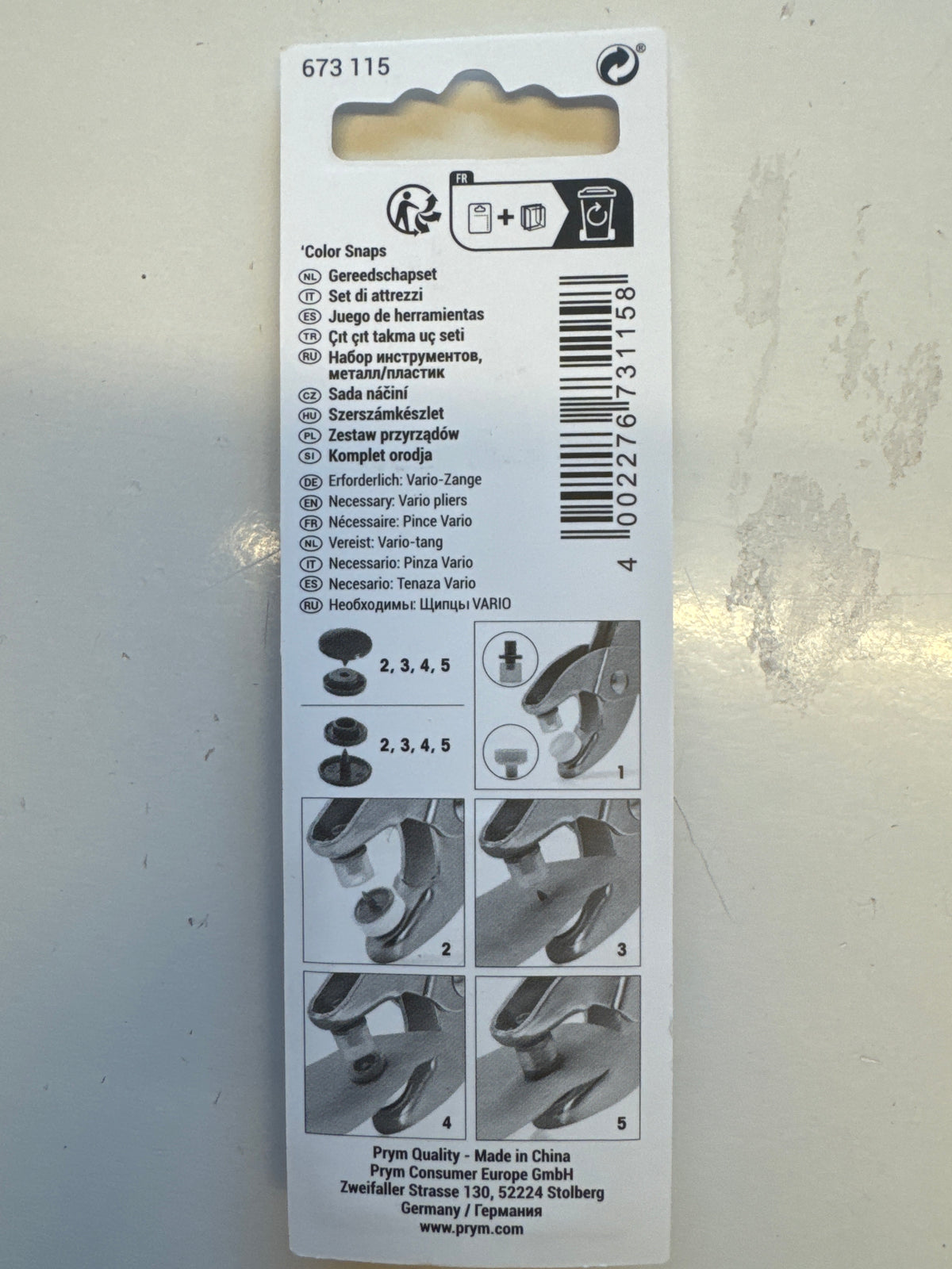 Værktøj til plast trykknap