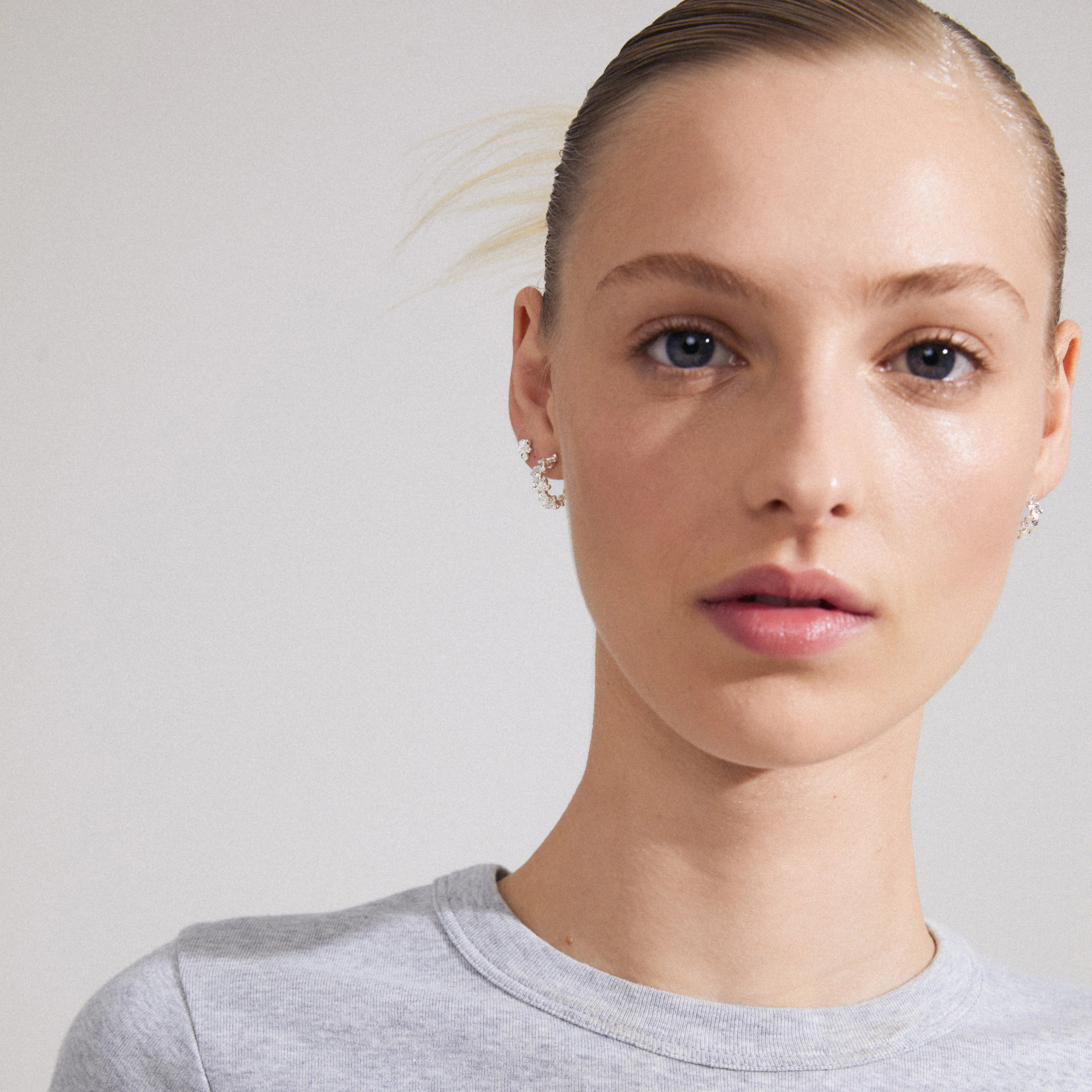 Pilgrim ZHURI Oyrnaringar