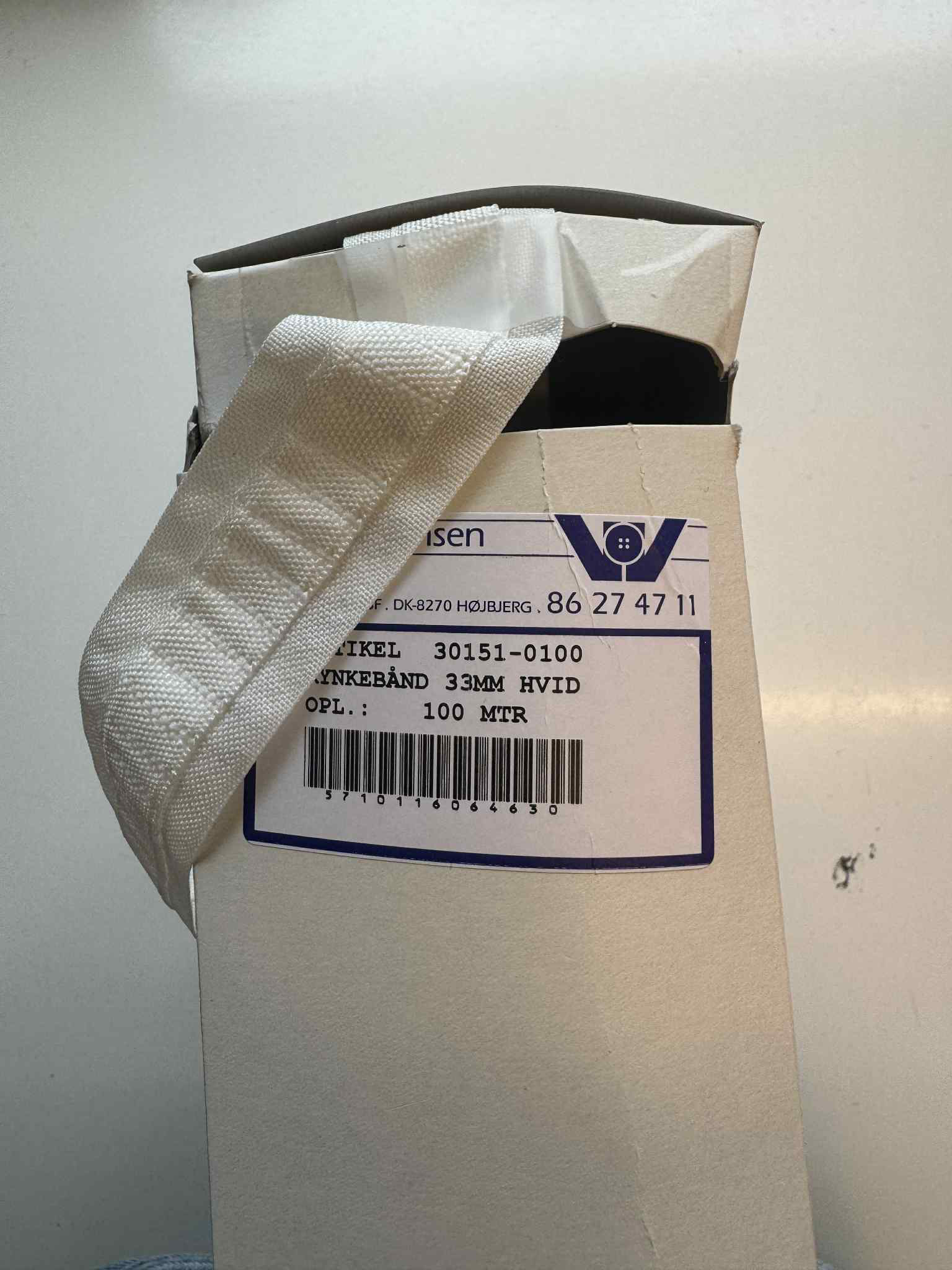 Band til gardinur 12kr mtr.