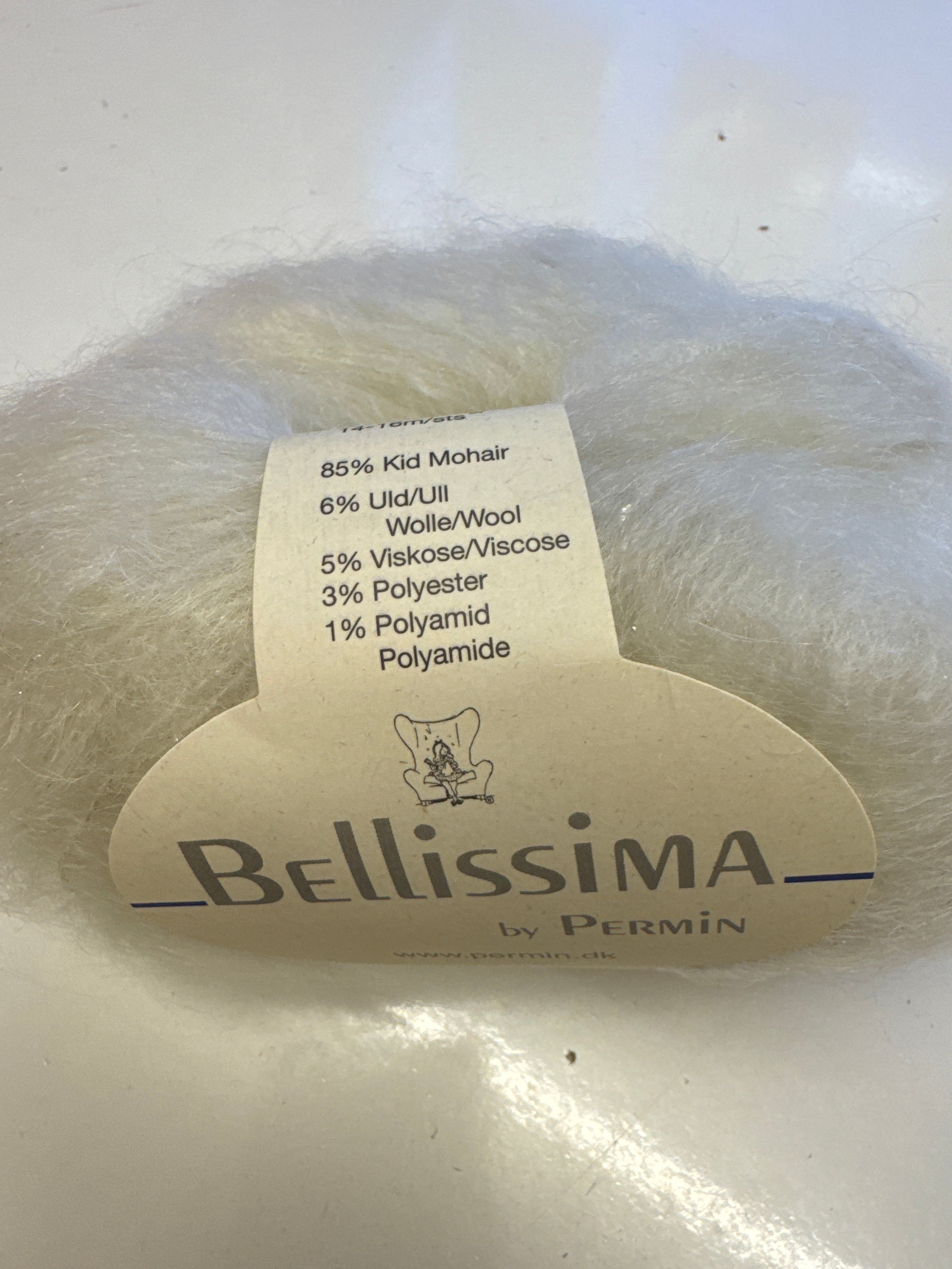 Bindiuppskrift frá Permin S-XL við tógvi hvítt ella svart við glimmur í