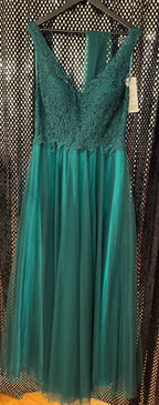 Kongabláur og grønur veitslukjóli stødd S og XL 2500 kr