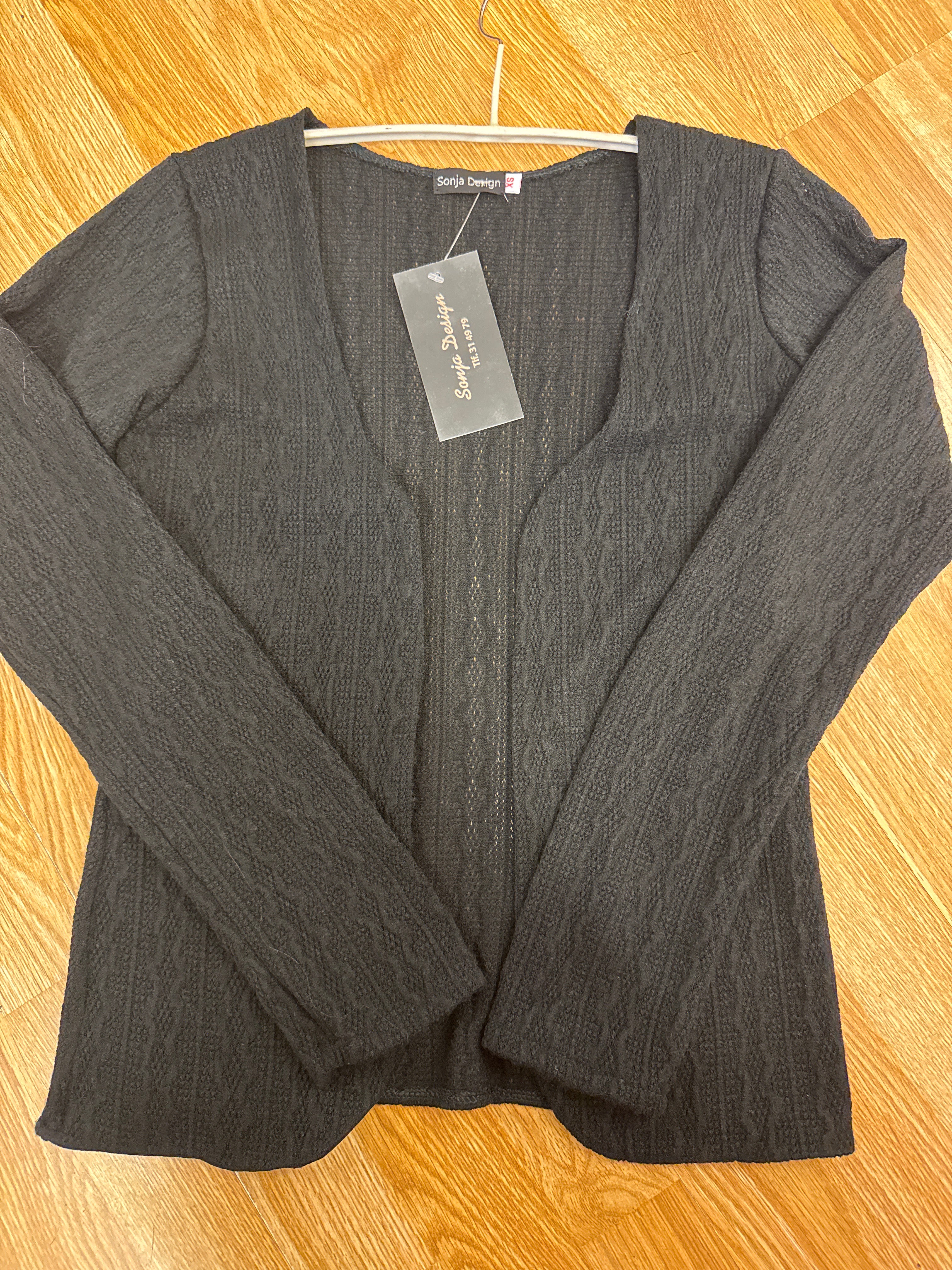 Svørt troyggja til føroysk klæðir