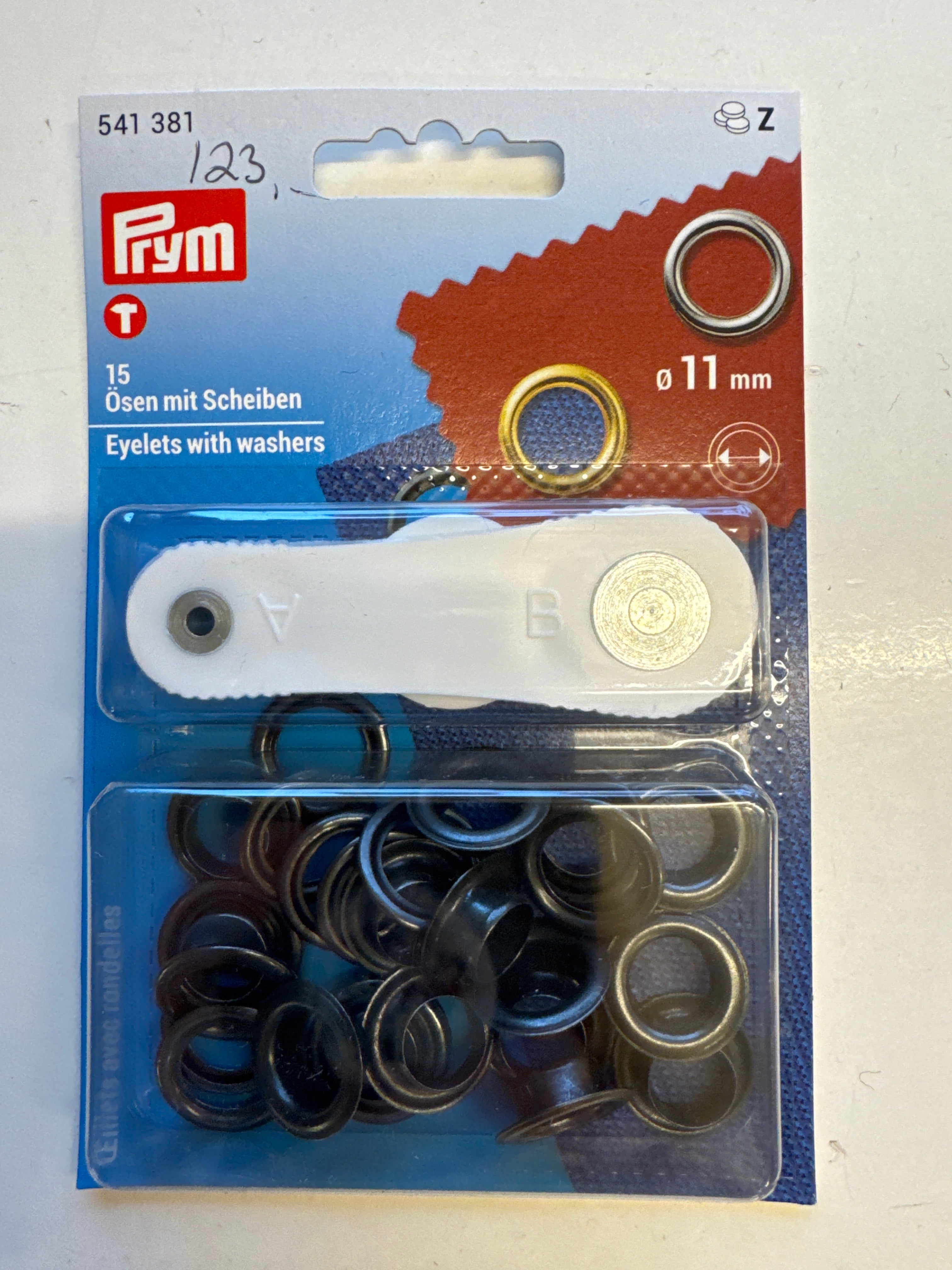 Svartir ringar og útgerð til toy o.a