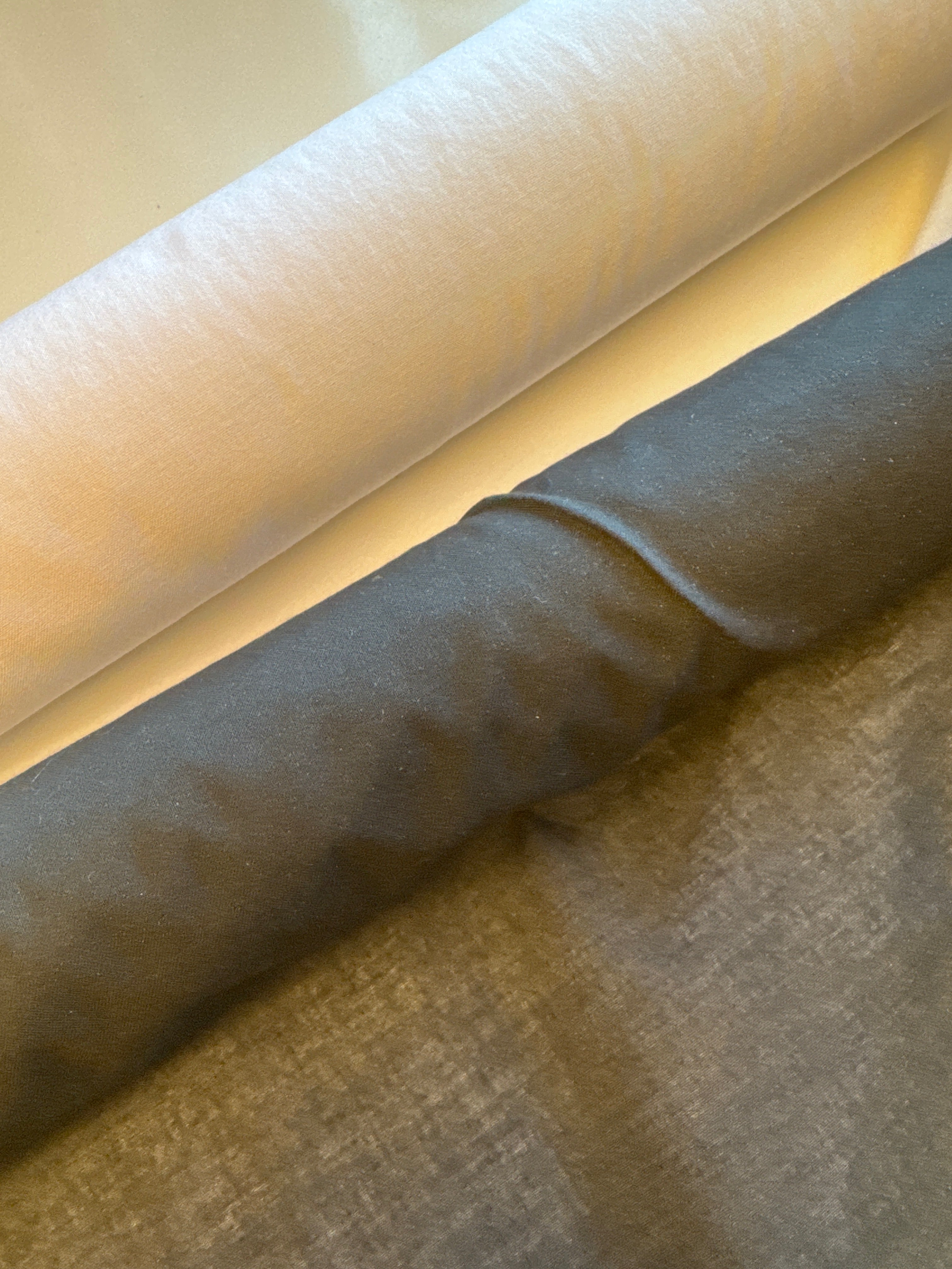 Bummull vlieseline svart/hvítt 141 kr mtr.