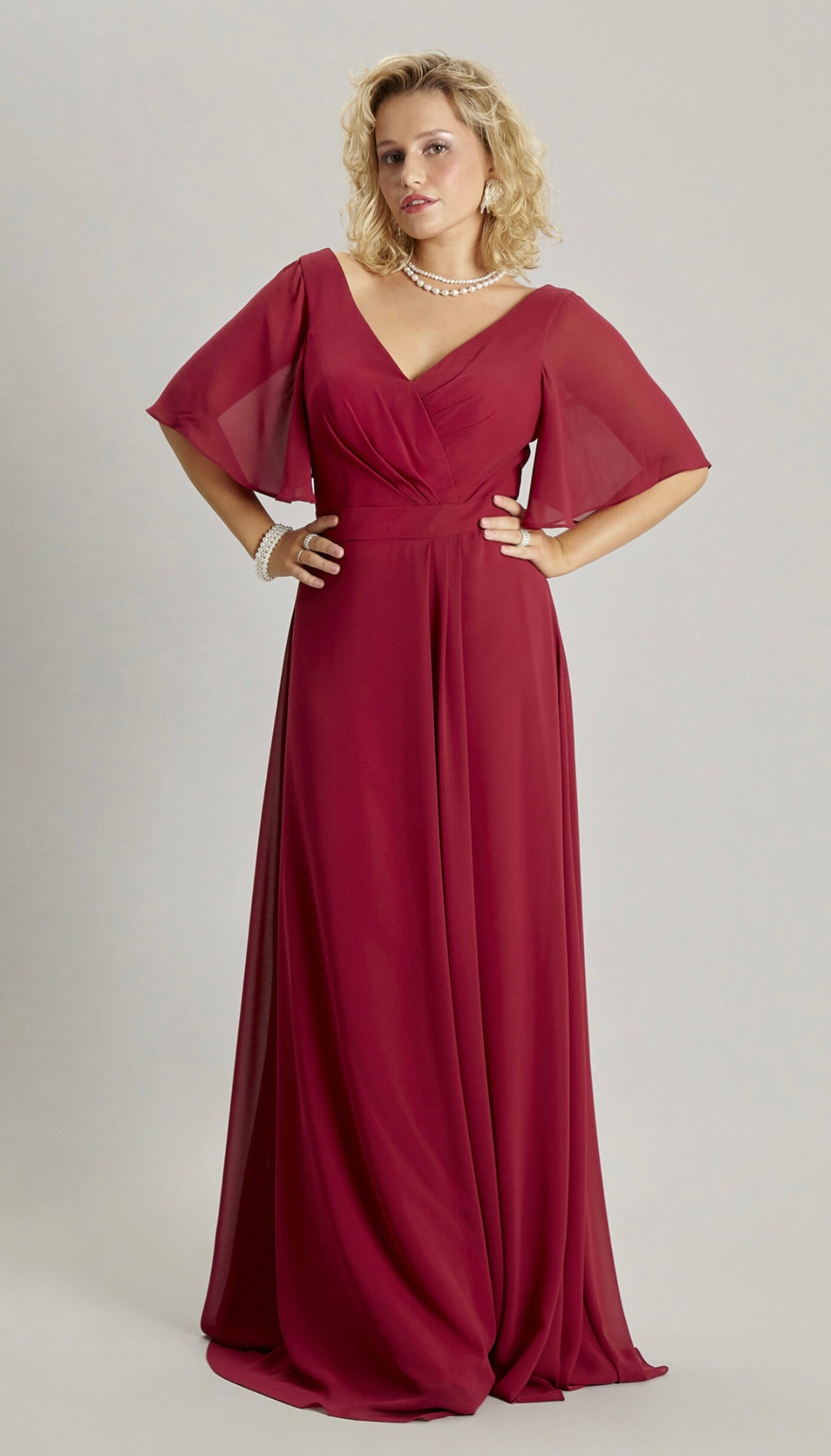 Langur veitslukjóli stødd 6XL 2400 kr