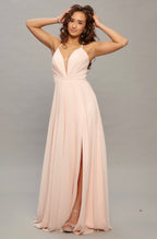 Ljósa rosa, myrkabláur og reyður veitslukjóli stødd S, M og L 2400 kr