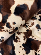 Eftirgjørt kúgva skinn 150 kr mtr.