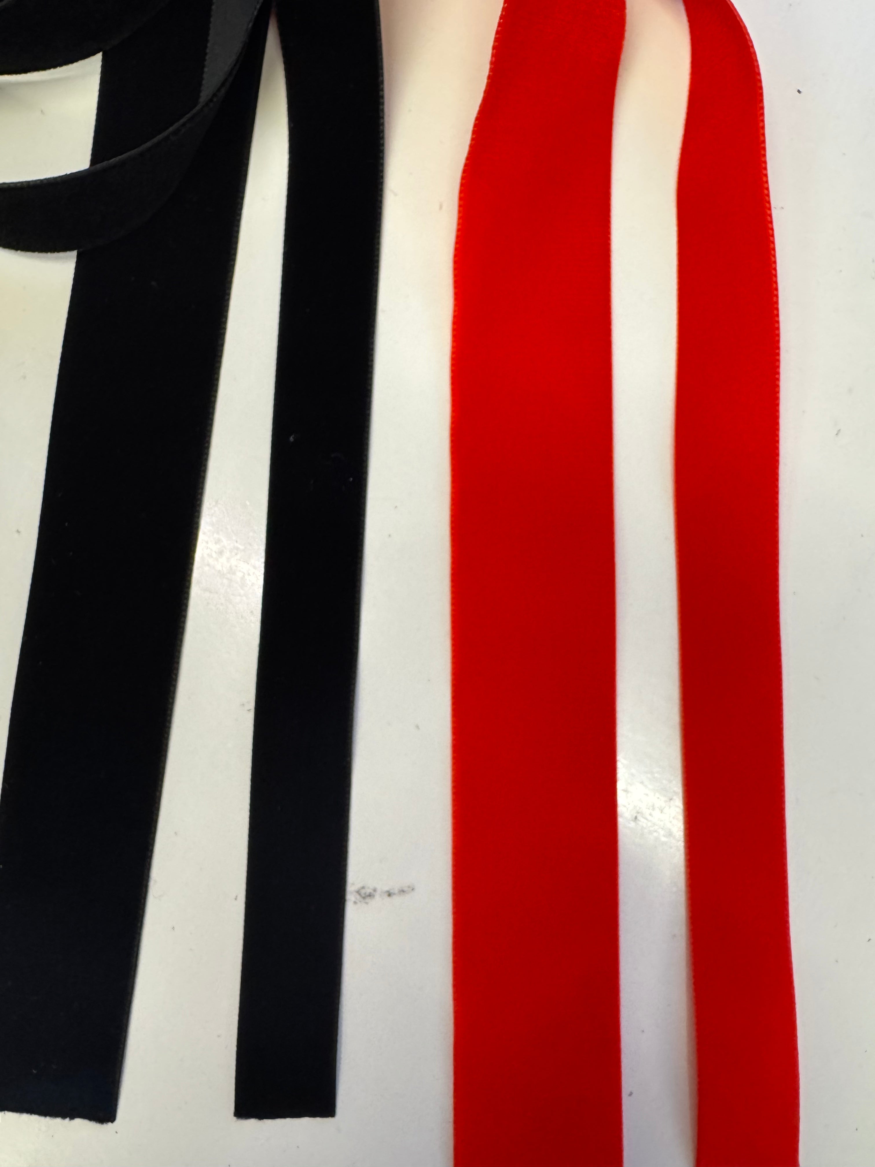 Reyð og svørt velur bond 36mm og 22mm