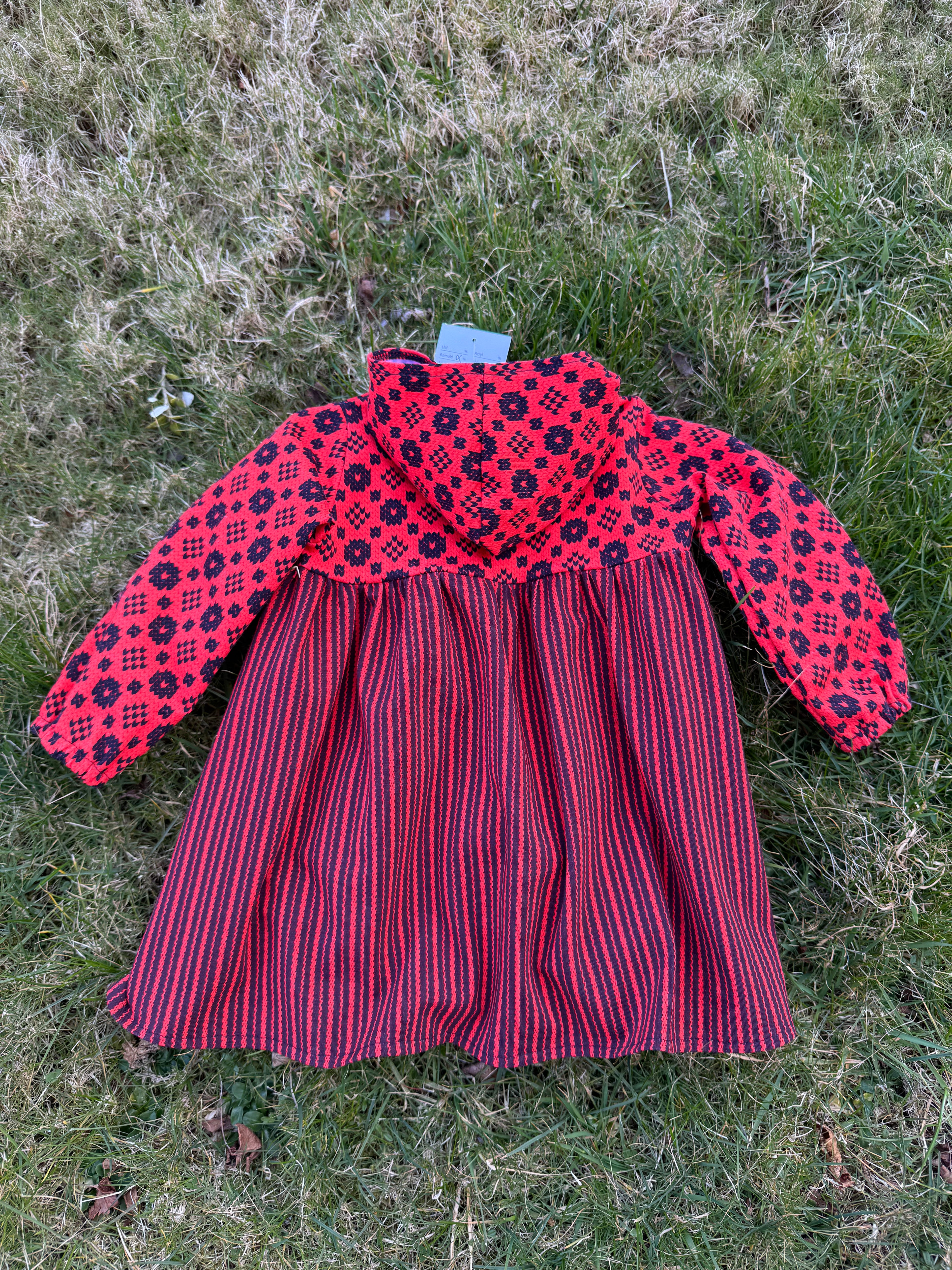 Kjóli til føroysk klæðir til børn