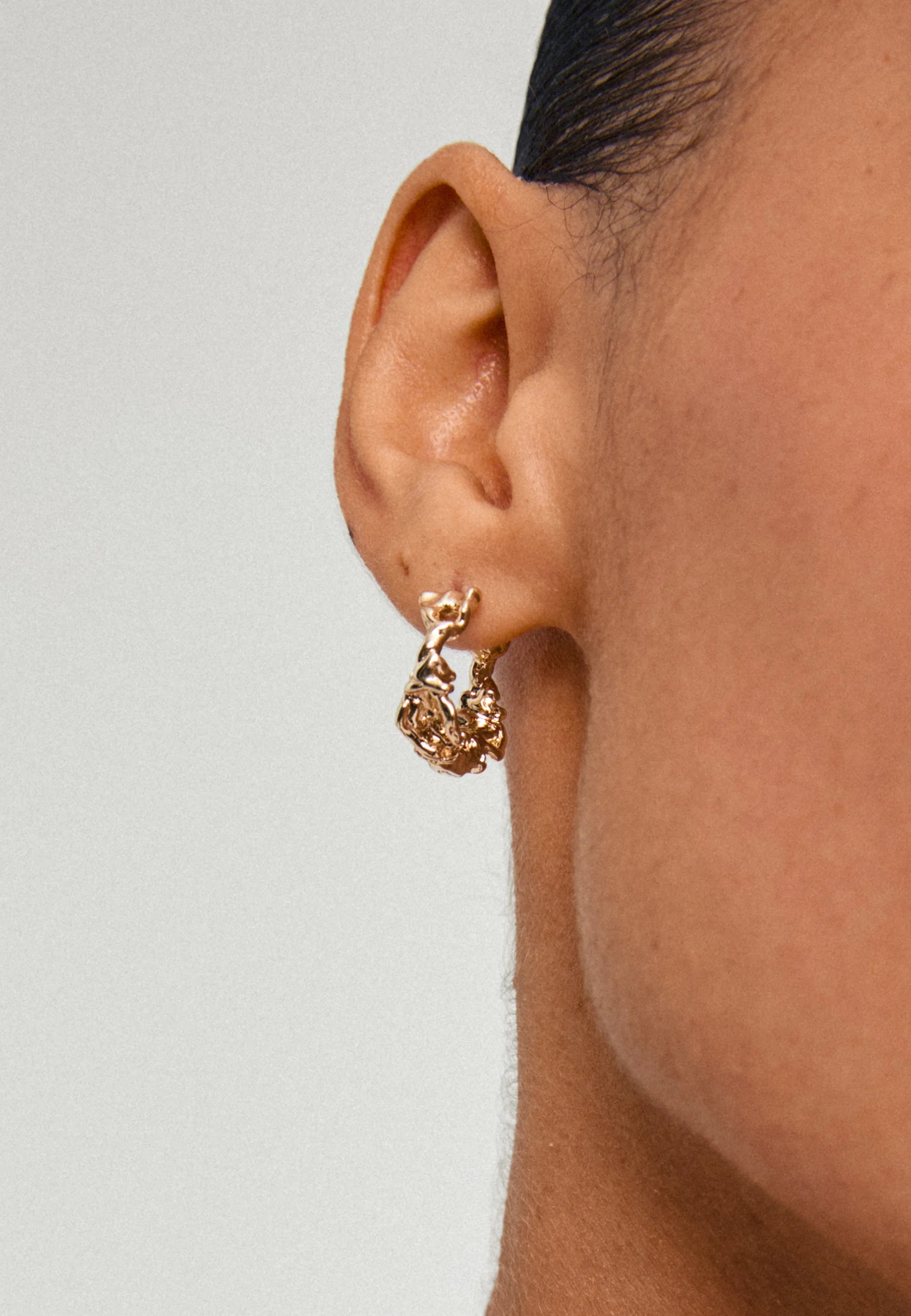 Pilgrim TRUST Oyrnalokkar