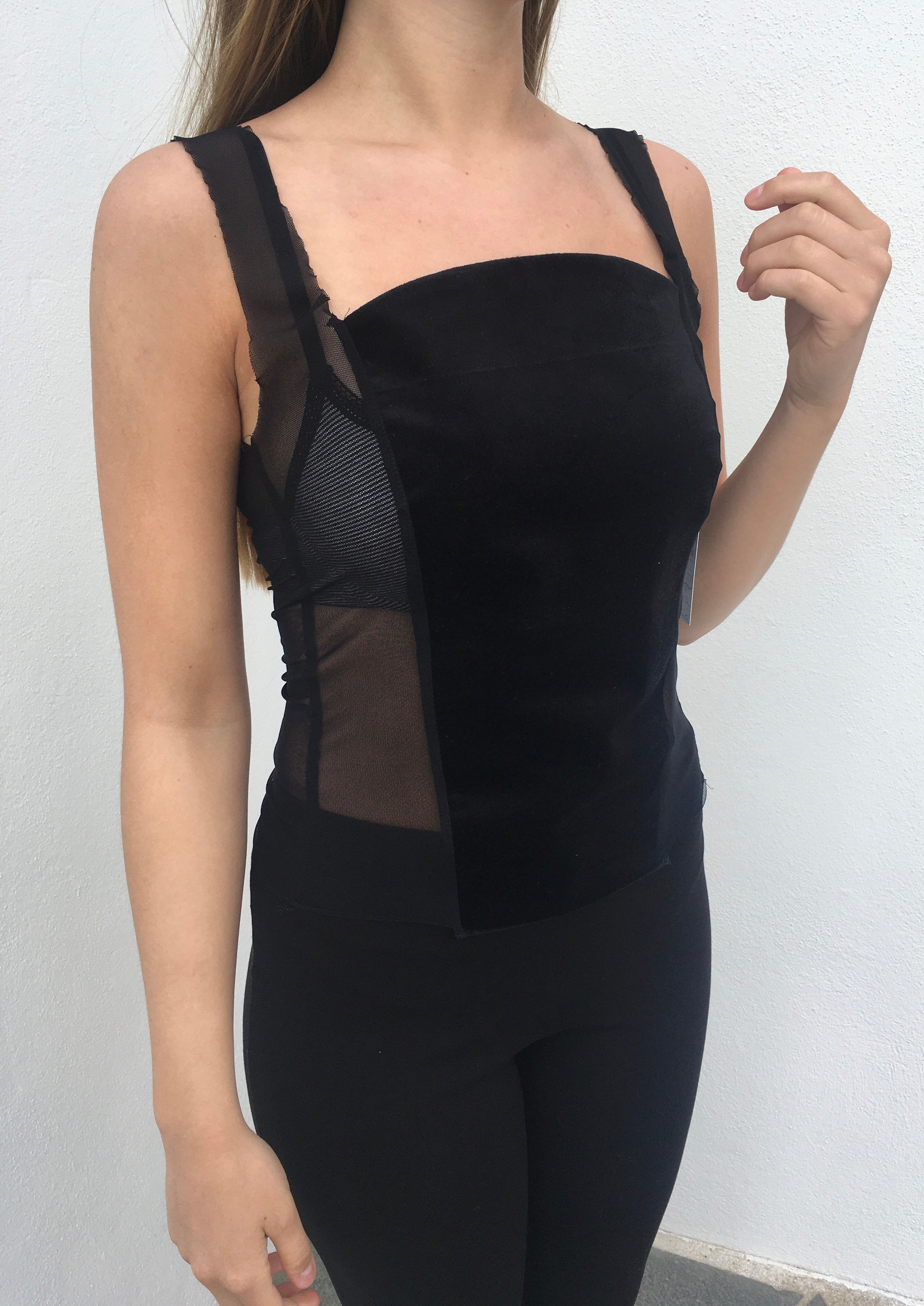 Brystatoppur svartur